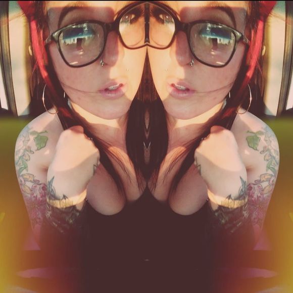 Meet your Posher, Olivia - Picture 1 of 1